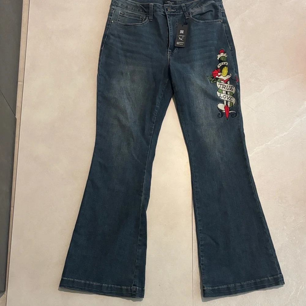 Ed Hardy Slim Flare Women's Multi Color Embroidery Blue Jeans Size 32 - Picture 5 of 6